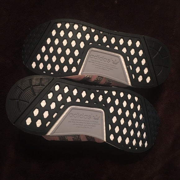 Adidas NMD R1 - Picture 3 of 4